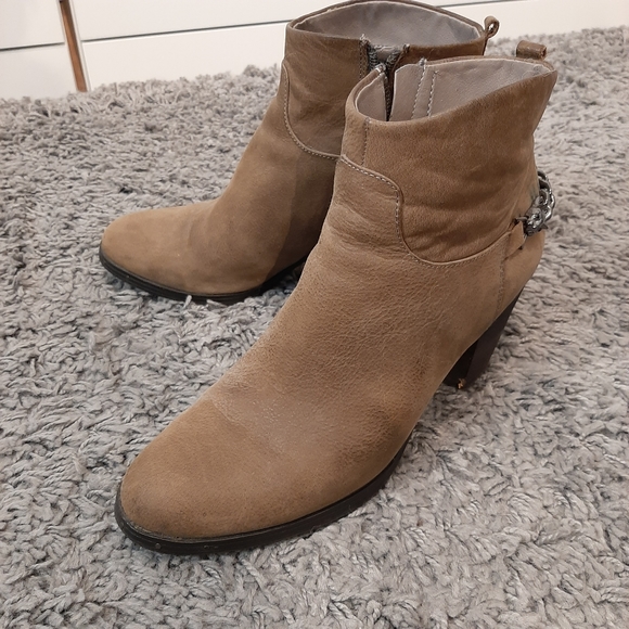 Circus By Sam Edelman Jet Ankle Bootie - Picture 7 of 12